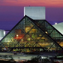 1986: Rock and Roll Hall of Fame and Museum